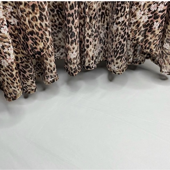 American rag - animal print blouse- size : large - Picture 5 of 6